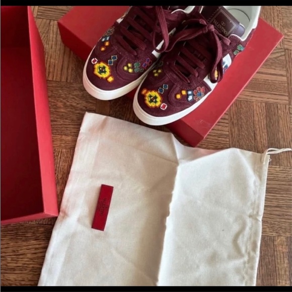 Valentino Burgundy Sneakers with Colorful Embroidery - Picture 6 of 6